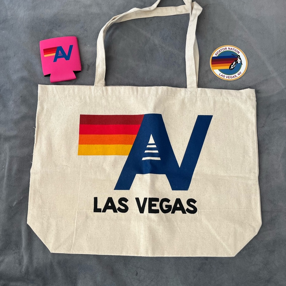 - NEW Aviator Nation Las Vegas Tote Bag and Swag - Picture 1 of 2